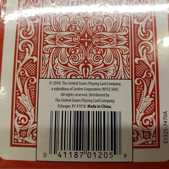 Maverick Playing Cards Red Plastic Coated NEW 2 Decks 2010 - Picture 3 of 7